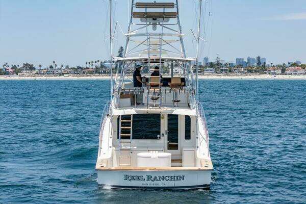 Hatteras 54 Convertible Yacht For Sale