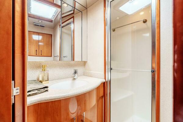 Reel Ranchin 54ft Hatteras Yacht For Sale