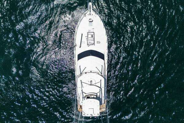 Hatteras 54 Convertible Yacht For Sale