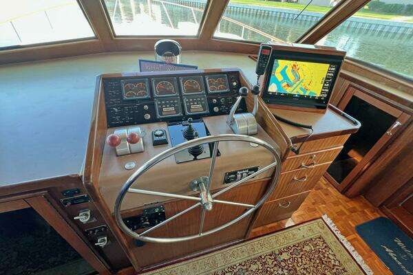 Hatteras Motor Yacht Yacht For Sale