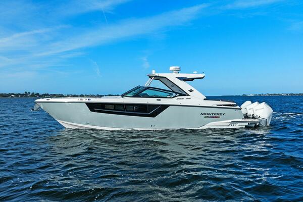 2023 Monterey 385 SS - Profile