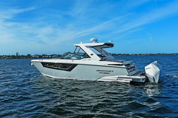 2023 Monterey 385 SS - Profile