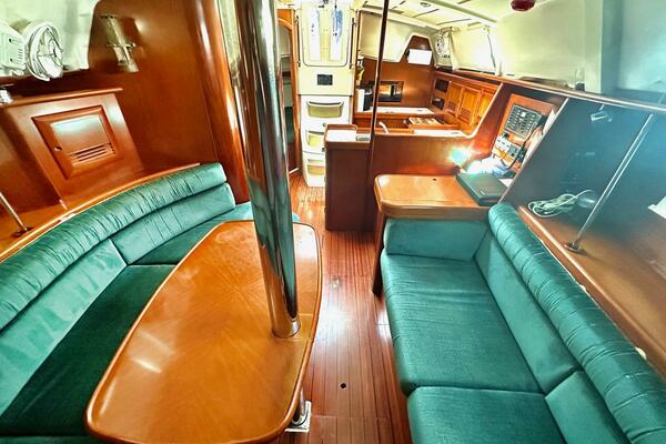 Carina 36ft Beneteau Yacht For Sale