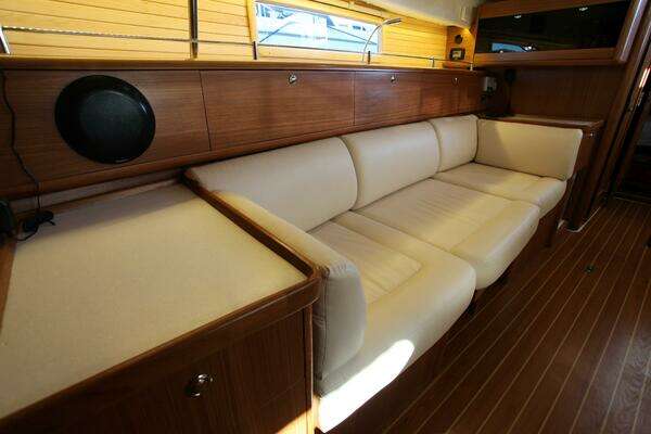 Catalina 426 Yacht For Sale