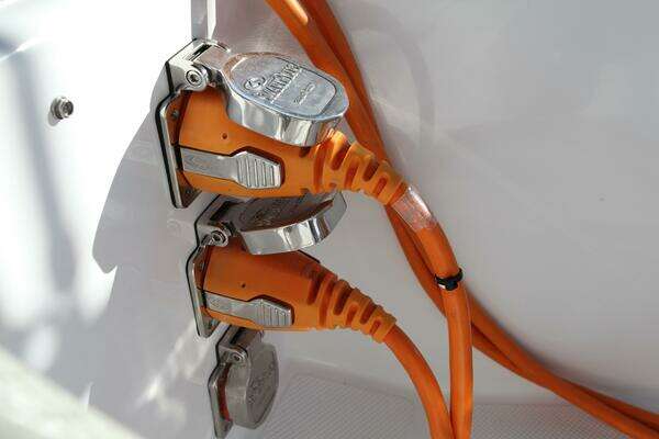 Catalina 426 Yacht For Sale