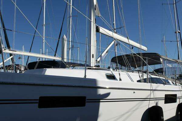 Catalina 426 Yacht For Sale
