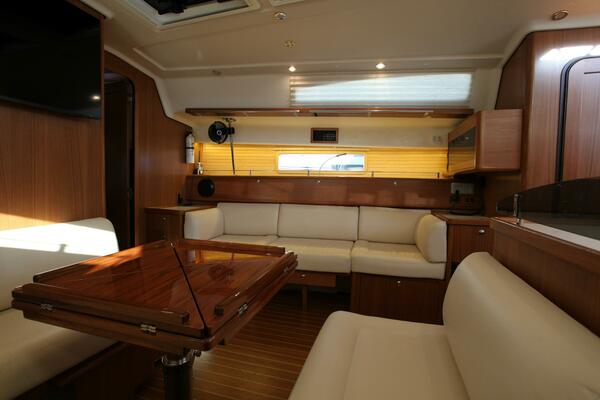 Timeless 42ft Catalina Yacht For Sale