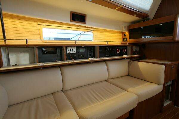 Catalina 426 Yacht For Sale