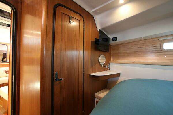 Catalina 426 Yacht For Sale