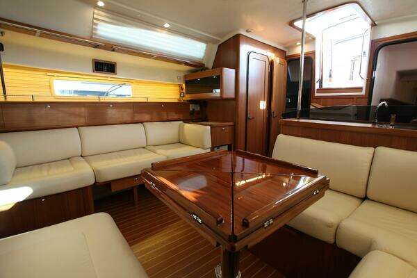 Catalina 426 Yacht For Sale