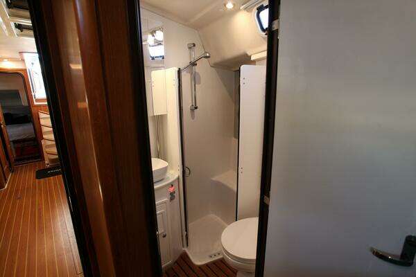 Catalina 426 Yacht For Sale