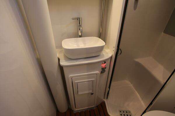 Catalina 426 Yacht For Sale