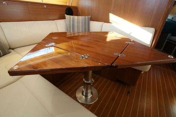Timeless 42ft Catalina Yacht For Sale