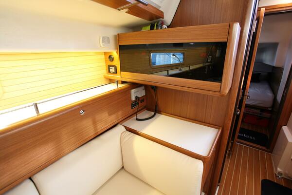 Timeless 42ft Catalina Yacht For Sale