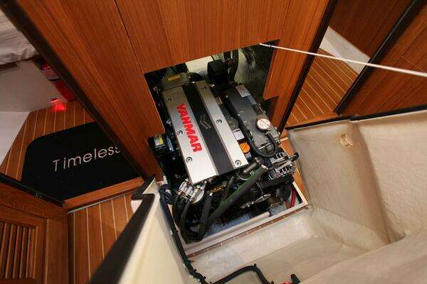 Catalina 426 Yacht For Sale