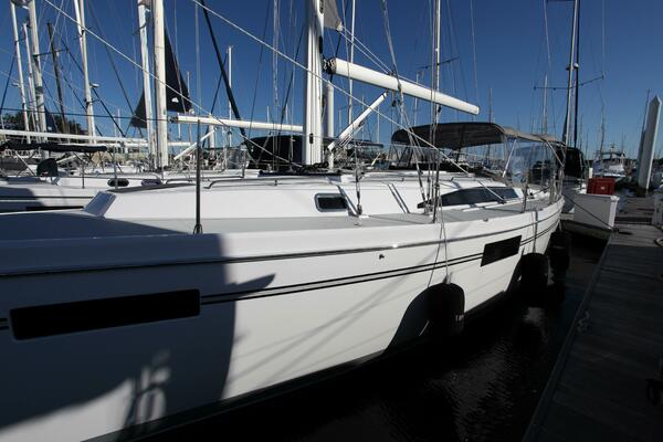Timeless 42ft Catalina Yacht For Sale
