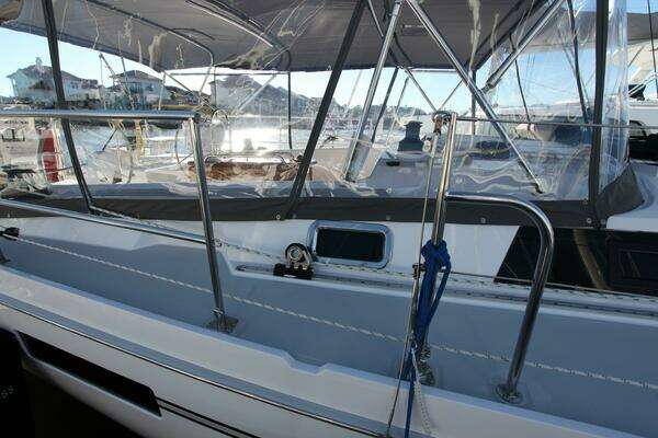 Catalina 426 Yacht For Sale
