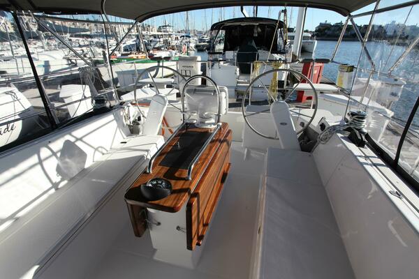Timeless 42ft Catalina Yacht For Sale
