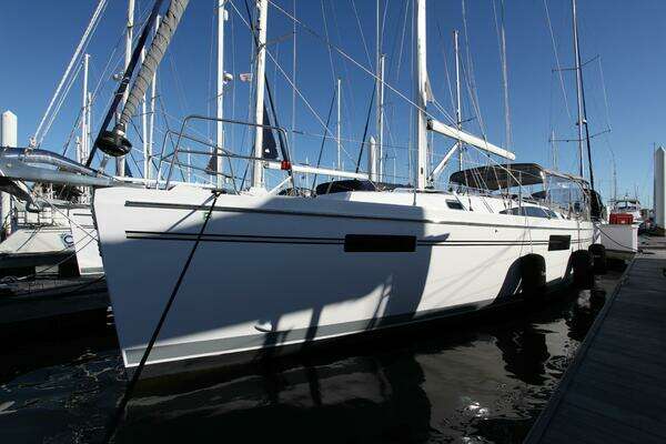 Catalina 426 Yacht For Sale