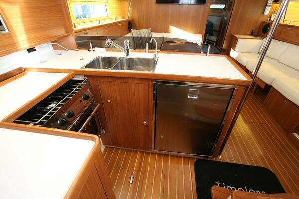 Catalina 426 Yacht For Sale