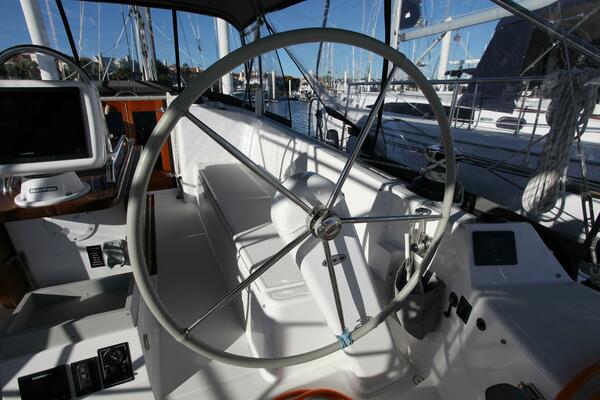 Timeless 42ft Catalina Yacht For Sale