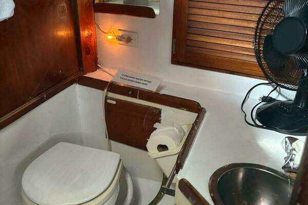 Photo of the 1972 Islander Motorsailer