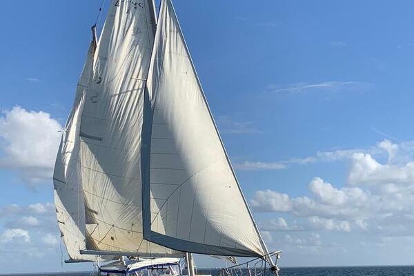 40ft Islander Yacht For Sale