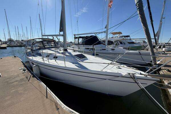 Photo of the 2001 Catalina 36 MkII "Shadowfax"