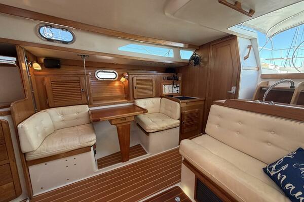 Shadowfax 36ft Catalina Yacht For Sale