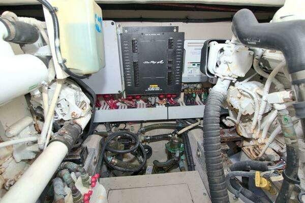 Sea Ray 450 Sundancer Yacht For Sale