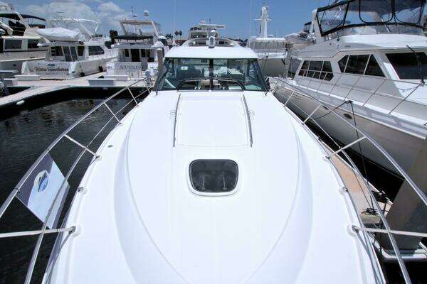 Sea Ray 450 Sundancer Yacht For Sale