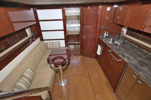 Sea Ray 450 Sundancer Yacht For Sale