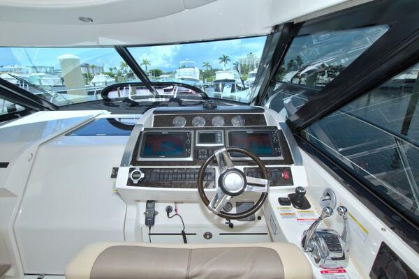 Sun Daze 45ft Sea Ray Yacht For Sale