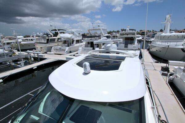 Sea Ray 450 Sundancer Yacht For Sale