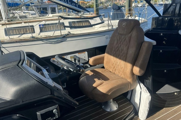 34ft Premier Yacht For Sale