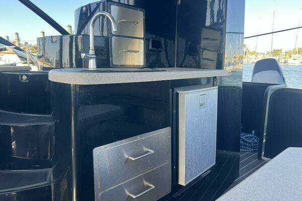 Premier 330 Escalante Yacht For Sale