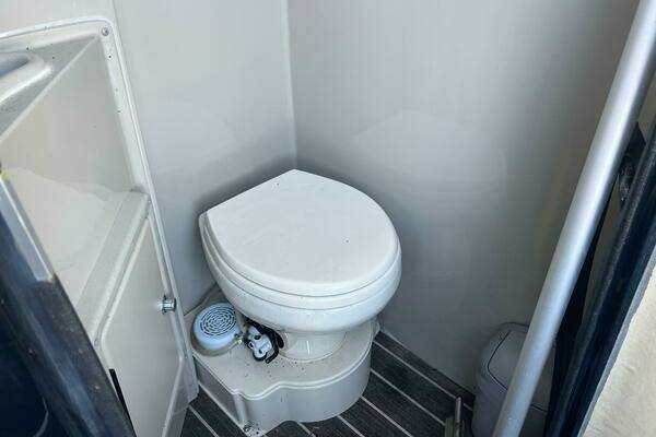 Premier 330 Escalante Yacht For Sale