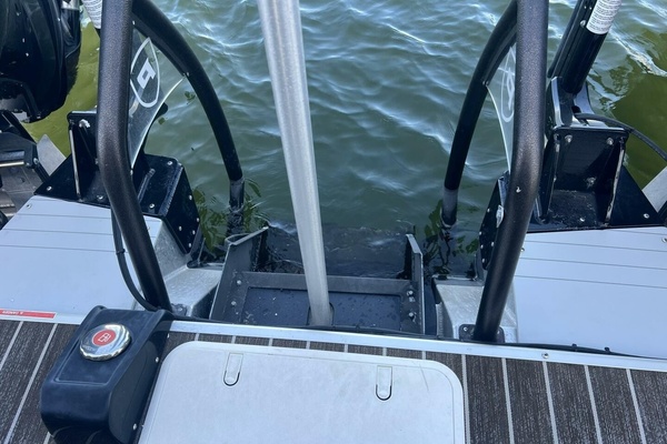 34ft Premier Yacht For Sale