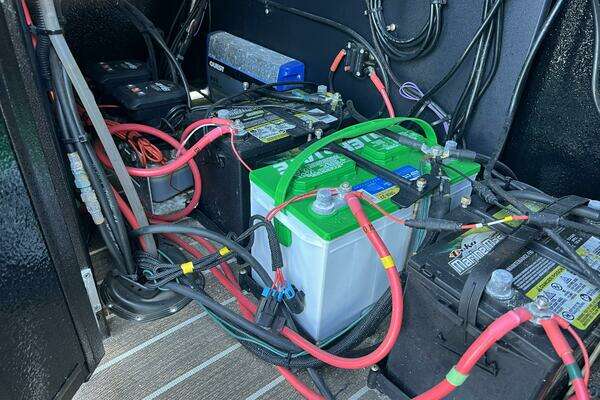 Premier 330 Escalante Yacht For Sale