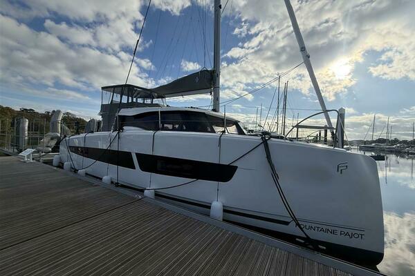39ft Fountaine Pajot Yacht For Sale