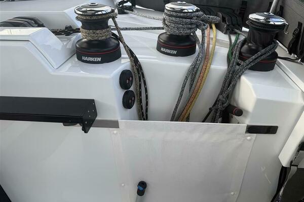 39ft Fountaine Pajot Yacht For Sale