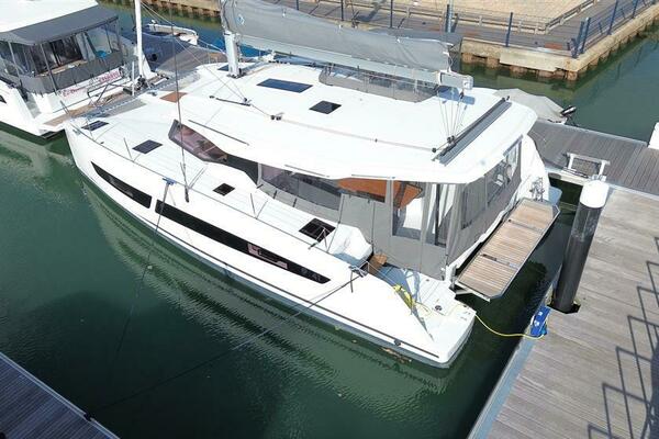 39ft Fountaine Pajot Yacht For Sale