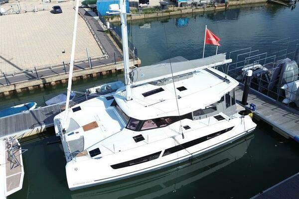39ft Fountaine Pajot Yacht For Sale