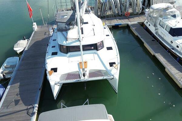 39ft Fountaine Pajot Yacht For Sale