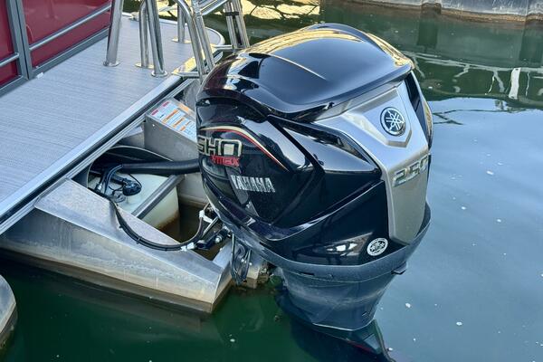 22ft Veranda Yacht For Sale