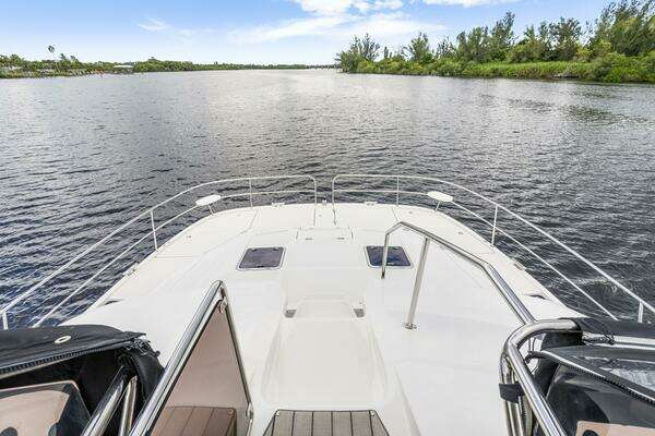 Aquila 44 Yacht For Sale