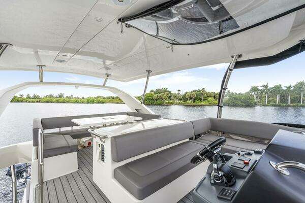 Aquila 44 Yacht For Sale
