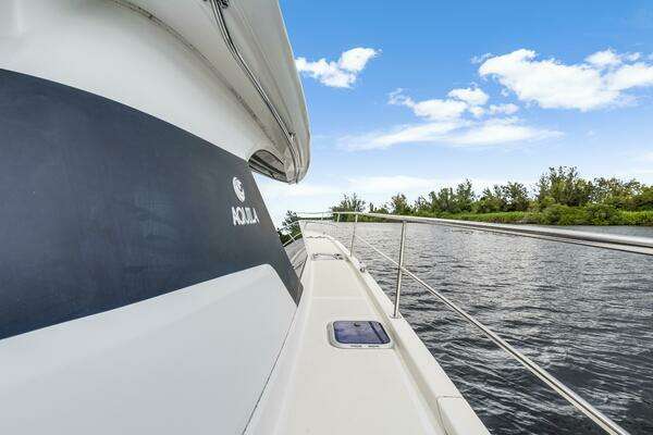 Aquila 44 Yacht For Sale