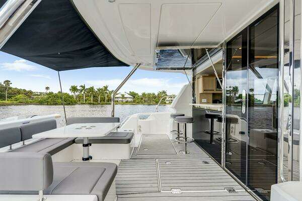 Aquila 44 Yacht For Sale