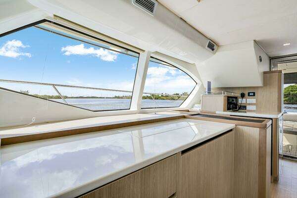 Aquila 44 Yacht For Sale